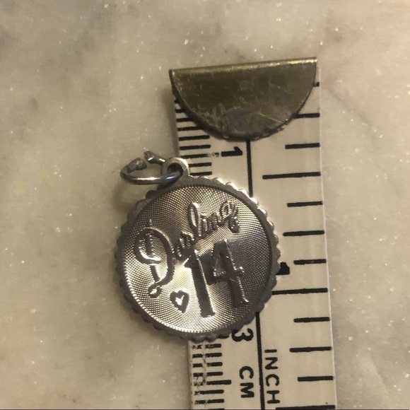 VTG Sterling Silver ‘Darling 14’ Miniature Charm Bracelet Disc Charm 20mm - Picture 4 of 4